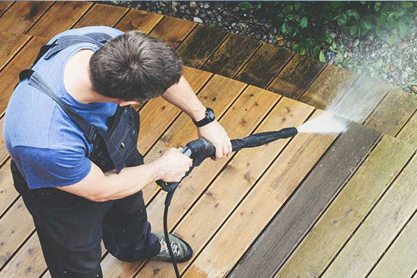 Deck Cleaning Service in Hartford CT 2