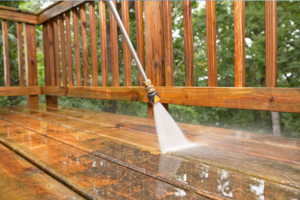 Deck Cleaning Service in Hartford CT 3